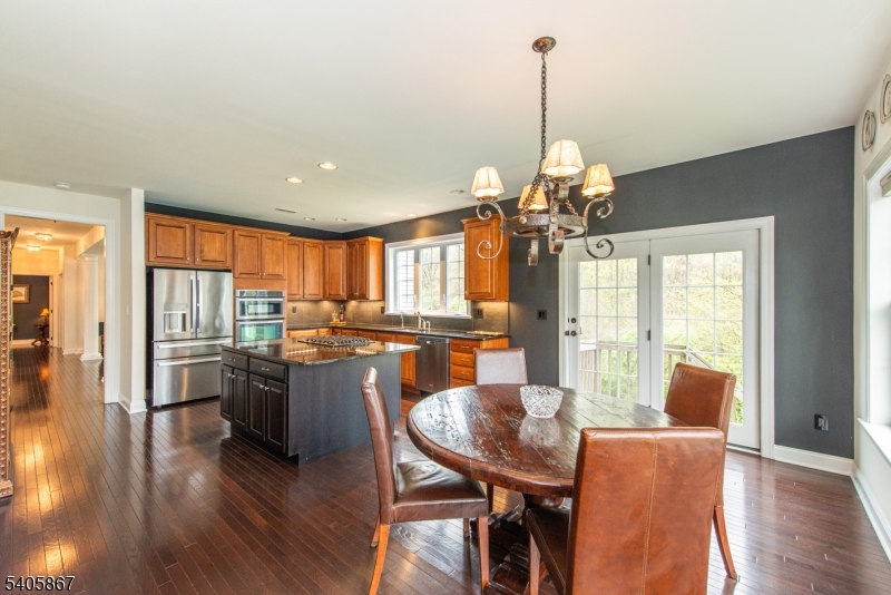 49 Sovereign Dr