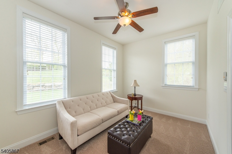 49 Sovereign Dr