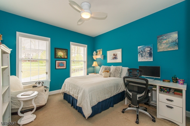 49 Sovereign Dr