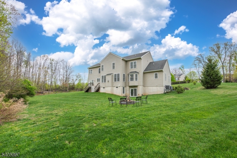49 Sovereign Dr