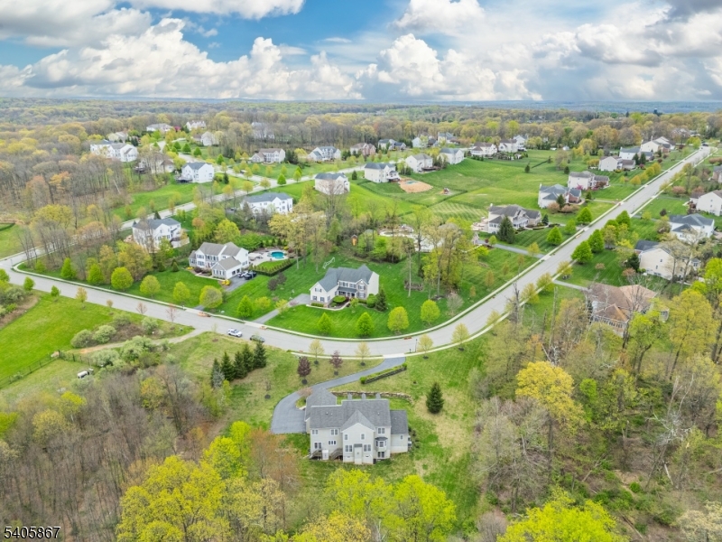 49 Sovereign Dr