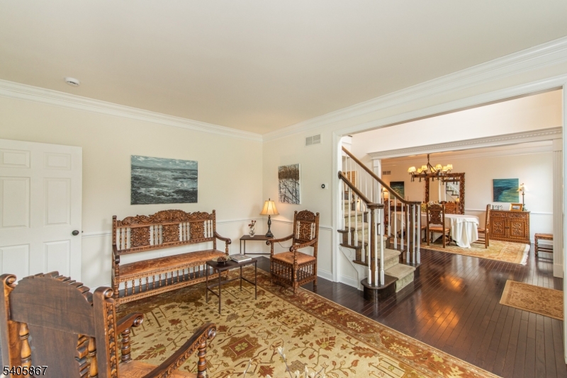 49 Sovereign Dr