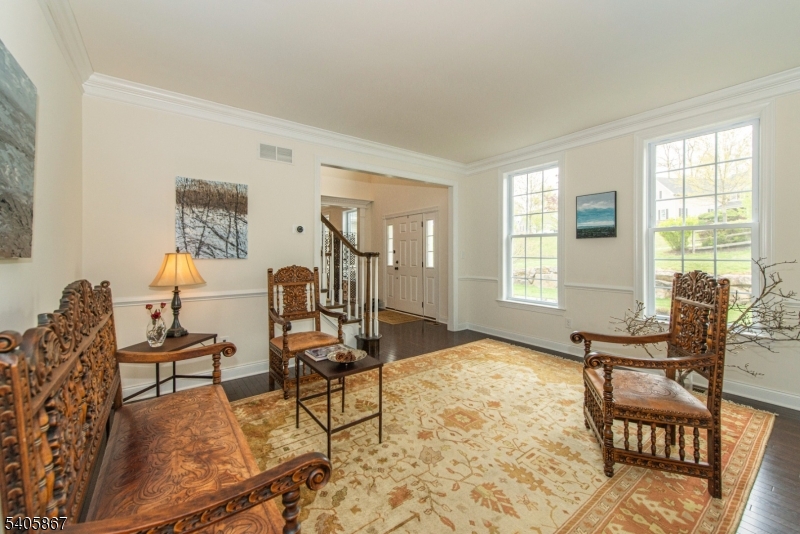 49 Sovereign Dr