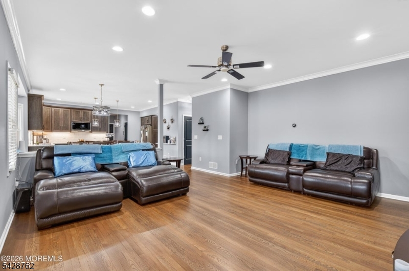5 Selma Ln