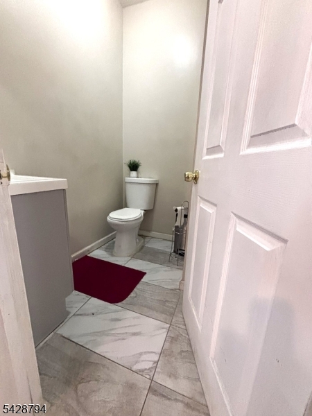 104 W 18Th St