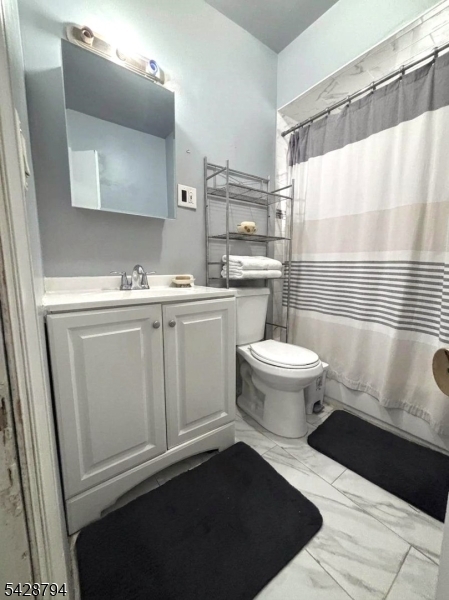 104 W 18Th St