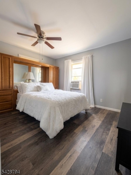 104 W 18Th St
