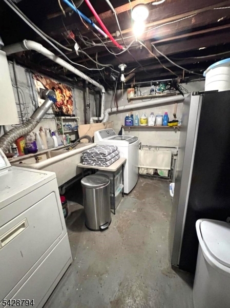 104 W 18Th St