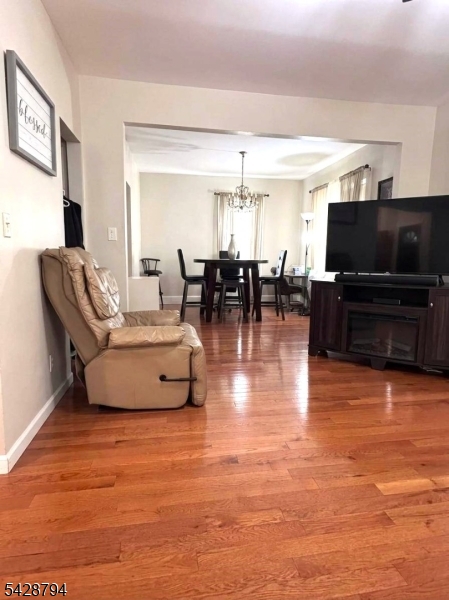104 W 18Th St