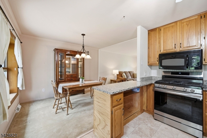 15 Fairview Ave
