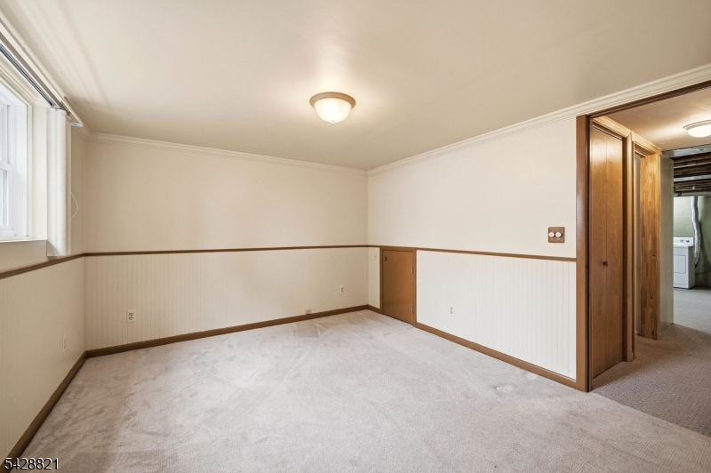 15 Fairview Ave