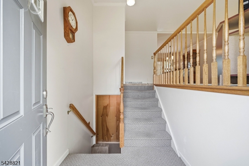 15 Fairview Ave