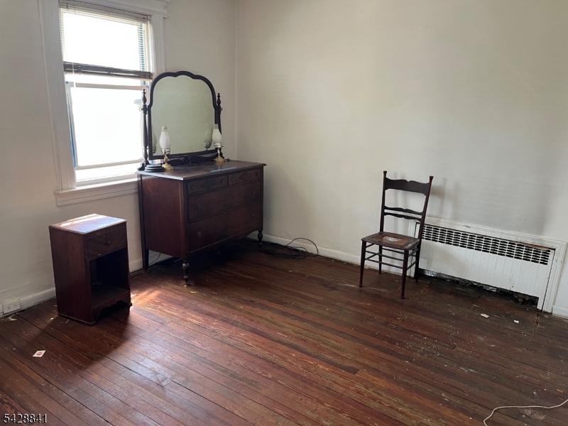 109 High St