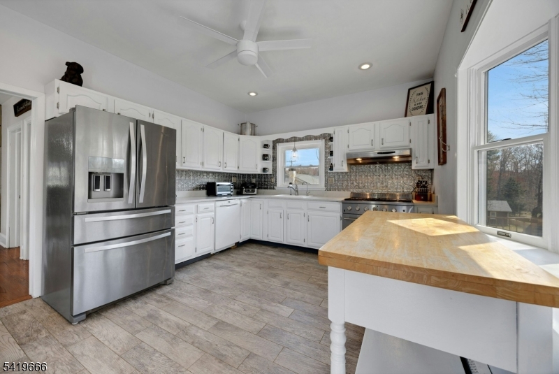 172 Yawpo Ave