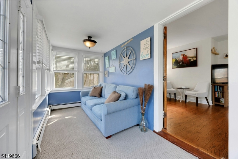 172 Yawpo Ave