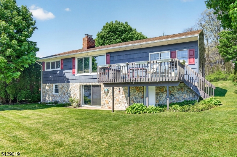 9 Duck Point Trl