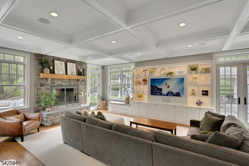 138 Oakwood Rd
