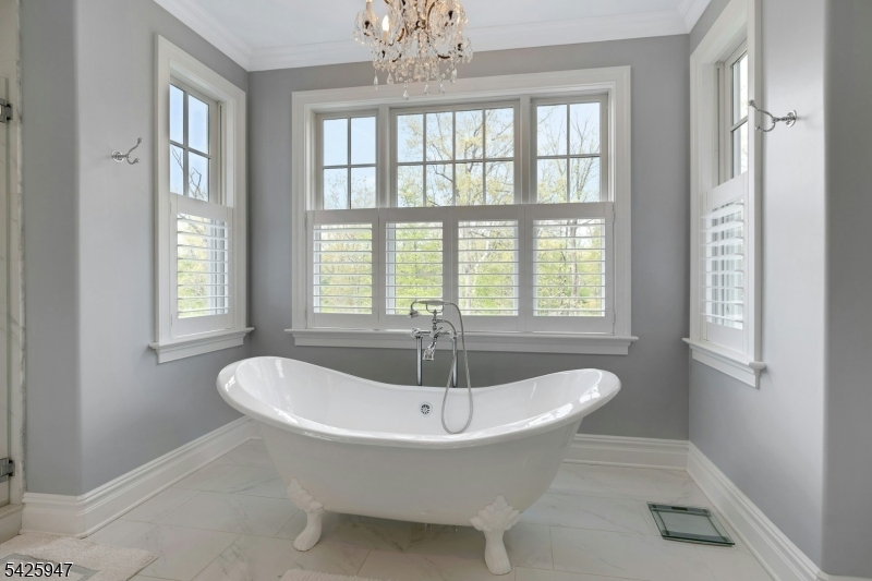 138 Oakwood Rd