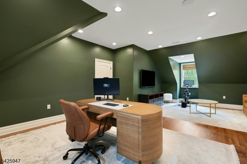138 Oakwood Rd