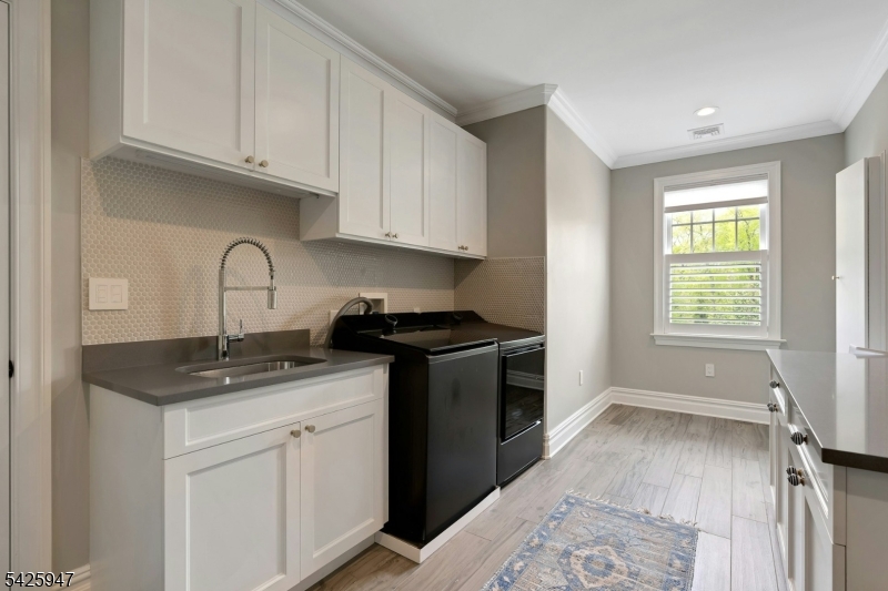 138 Oakwood Rd