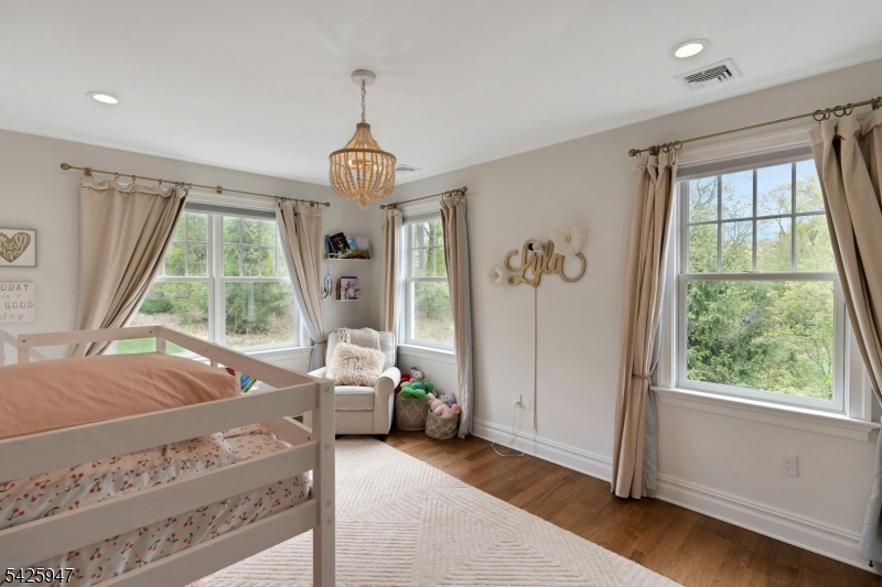 138 Oakwood Rd