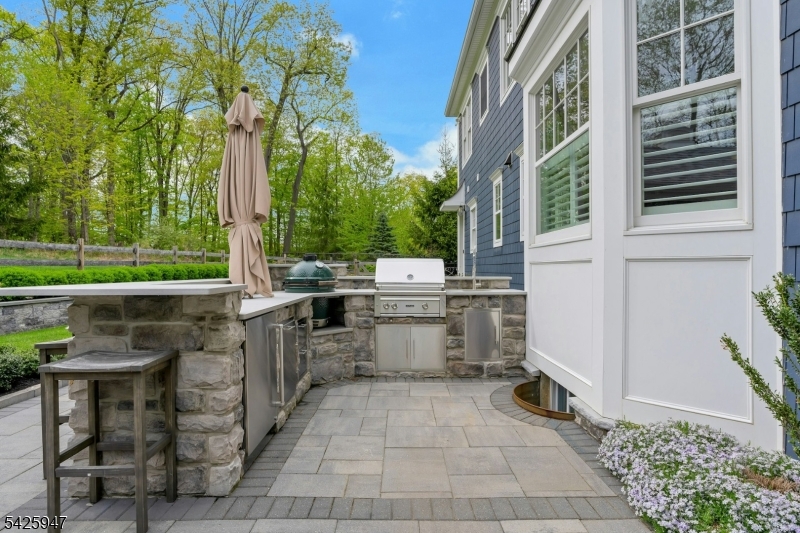 138 Oakwood Rd