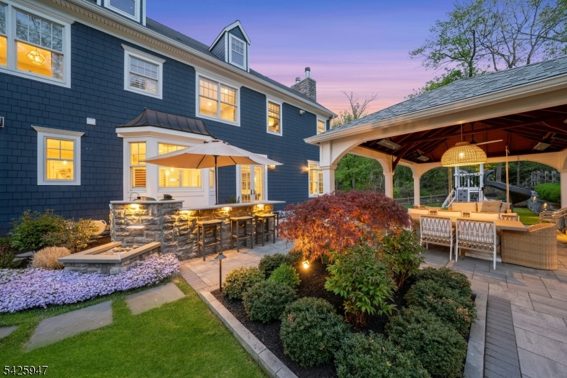 138 Oakwood Rd