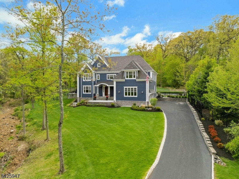 138 Oakwood Rd