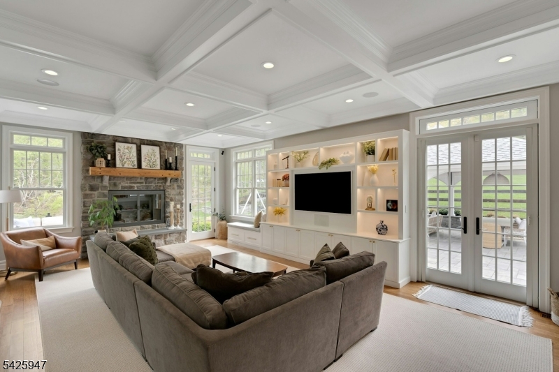 138 Oakwood Rd