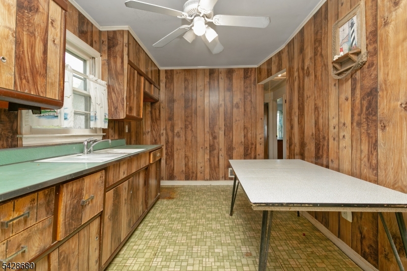 161 Beachwood Rd