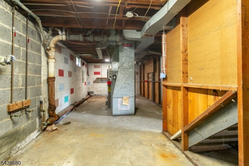 161 Beachwood Rd