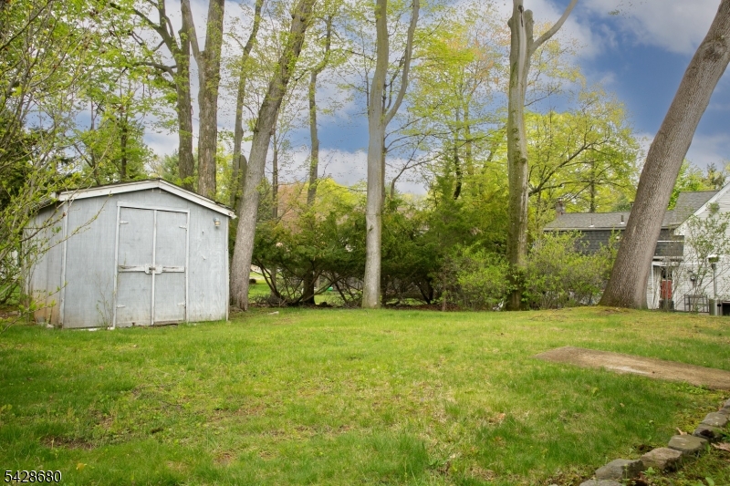 161 Beachwood Rd