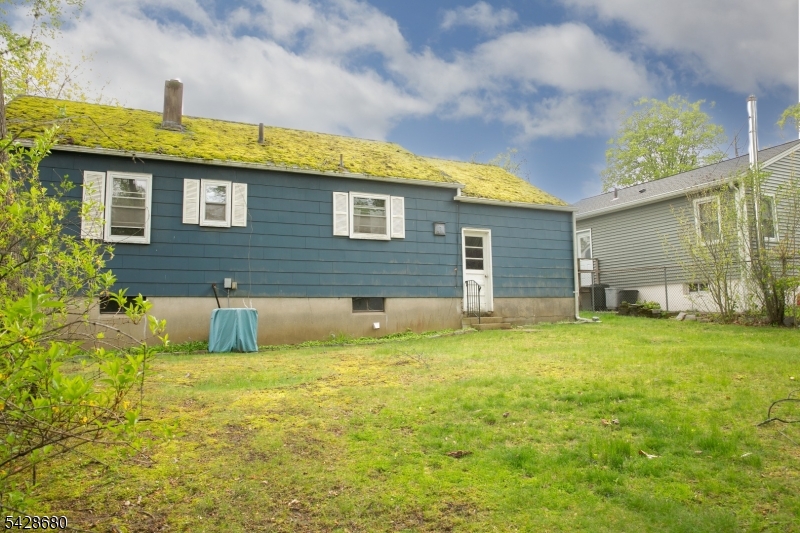 161 Beachwood Rd