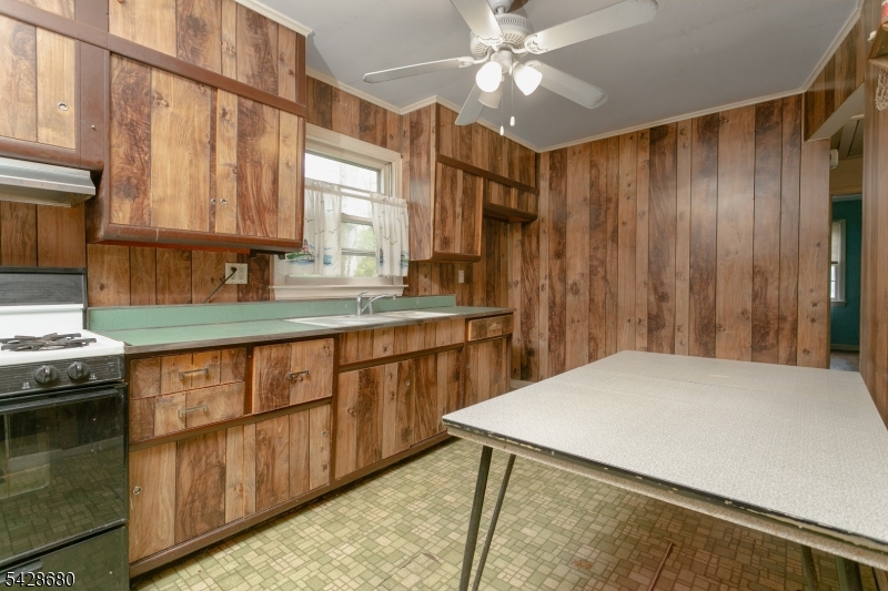 161 Beachwood Rd