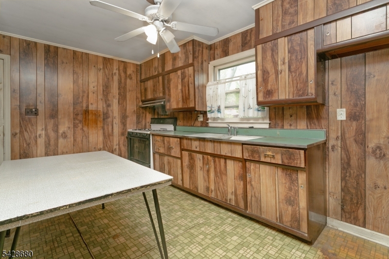 161 Beachwood Rd