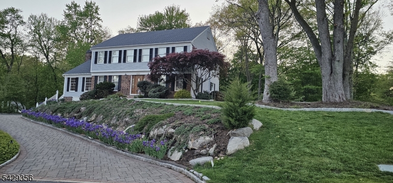 309 Paul Ct