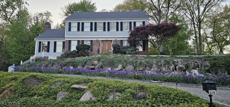 309 Paul Ct