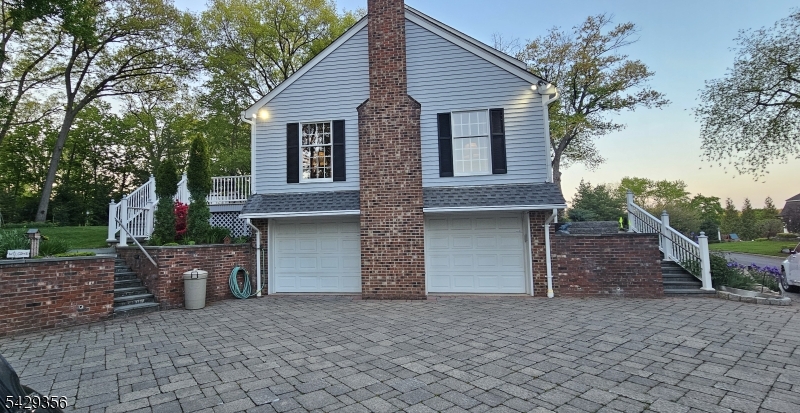 309 Paul Ct
