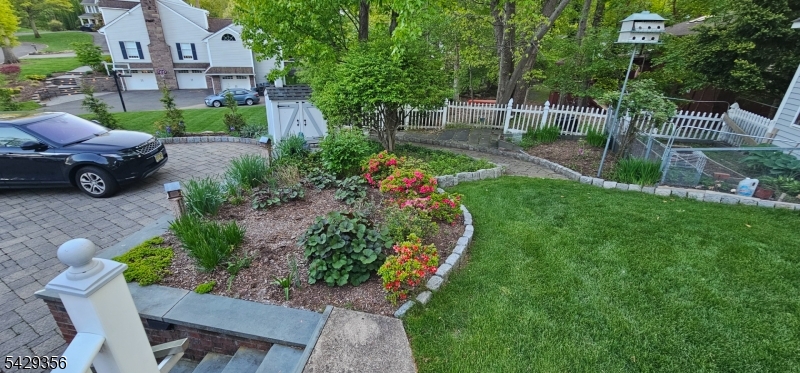 309 Paul Ct