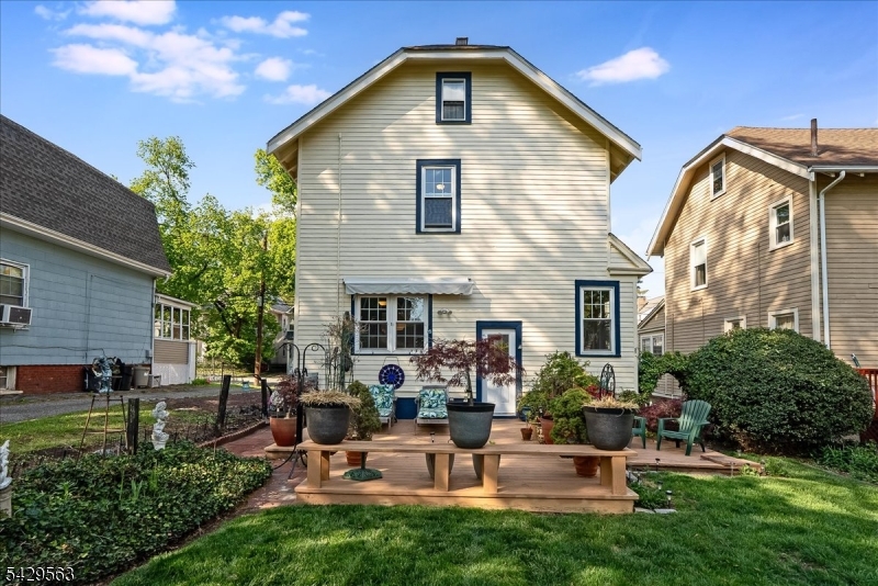 58 Maolis Ave