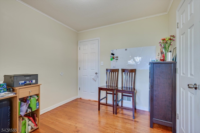 174 Runyon Ave