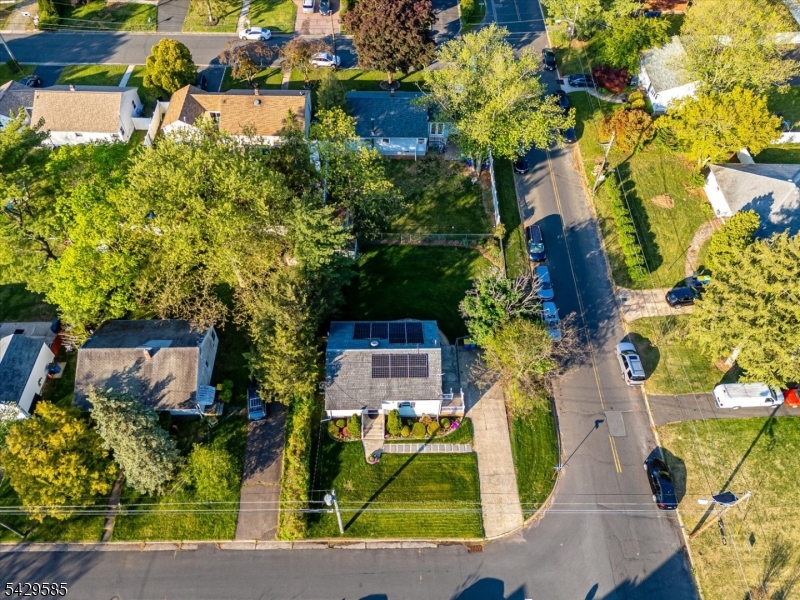 174 Runyon Ave