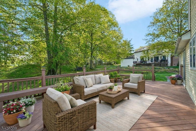 86 Timberline Dr