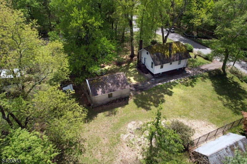86 Greenwood Ave