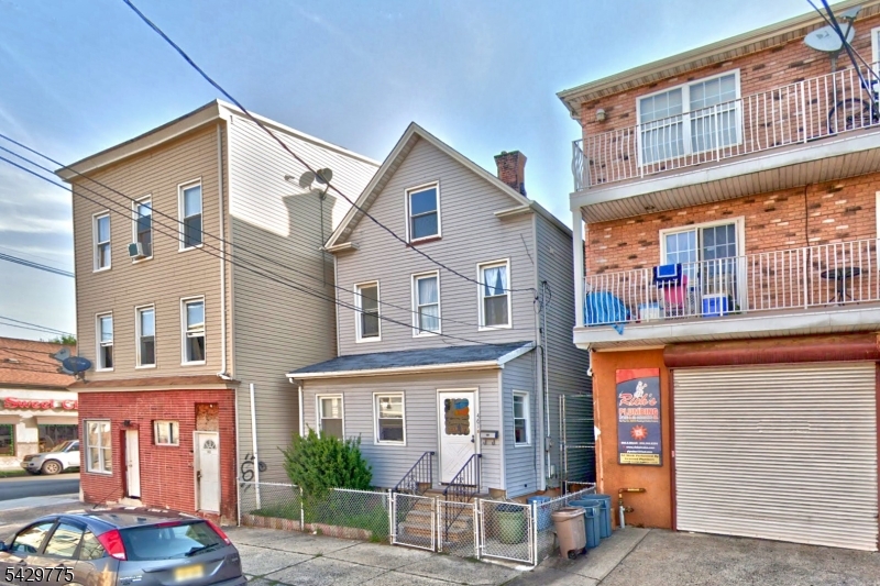461 Fulton St