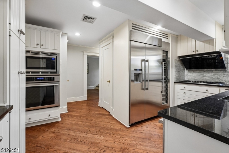 173 Highland Ave