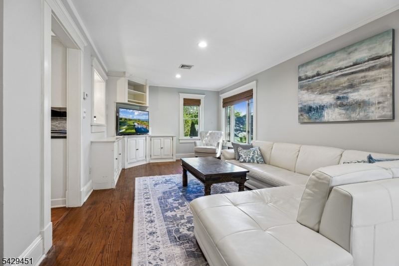 173 Highland Ave