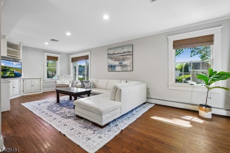 173 Highland Ave