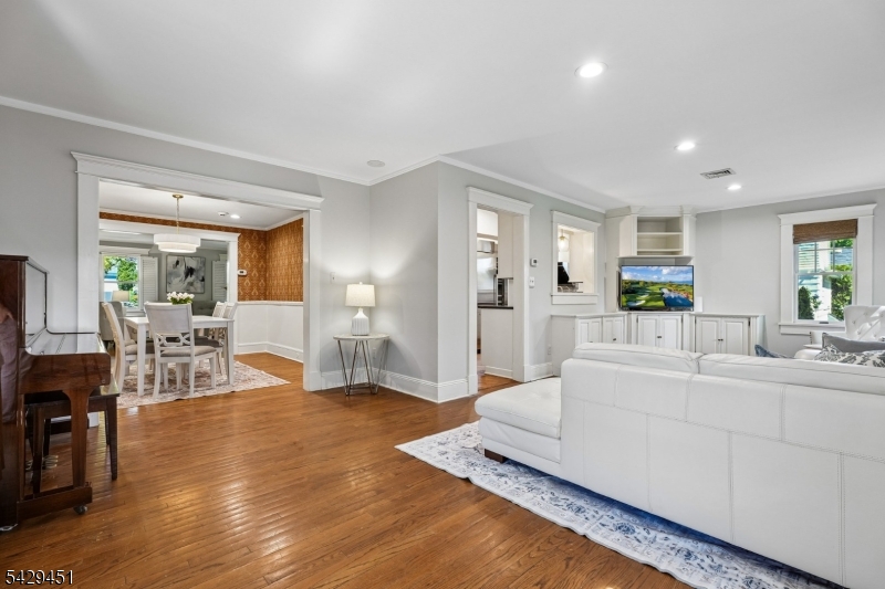 173 Highland Ave