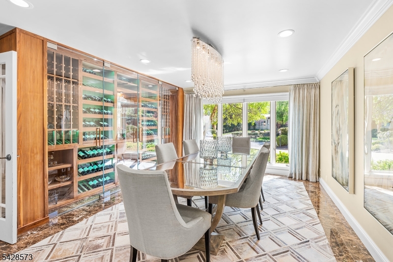 37 Hemlock Rd
